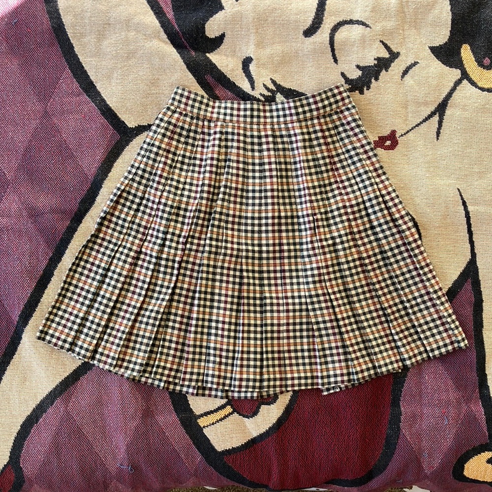 Vintage pleated plaid skirt